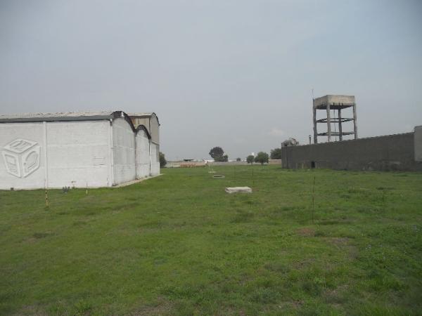 Terreno con usos multiples