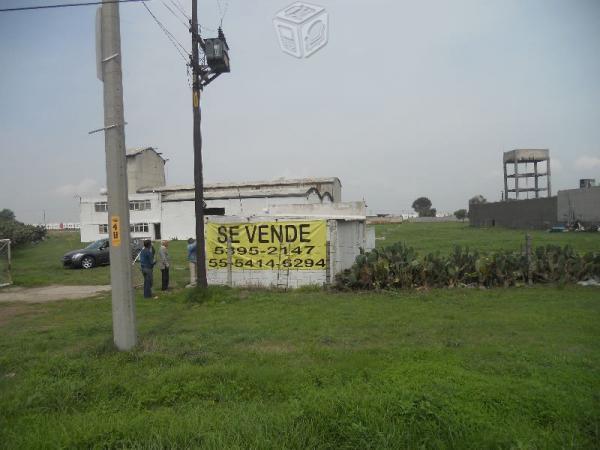 Terreno con usos multiples