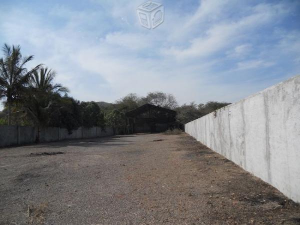 Venta de bodega zona industrial c/ techu