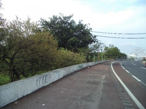 Terreno una excelente ubicacion sobre autopista