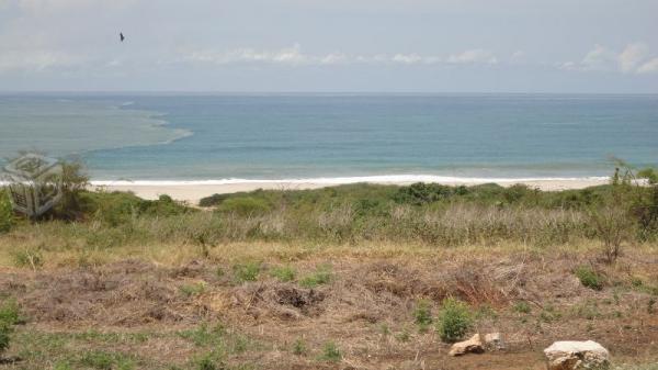 Precioso terreno con vista al mar en Puerto Esc