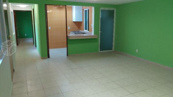 Rento amplio departamento totalmente remodelado