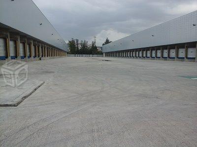 NAVES INDUSTRIALES DESDE 4000 m2. RENTA ATIZAPAN