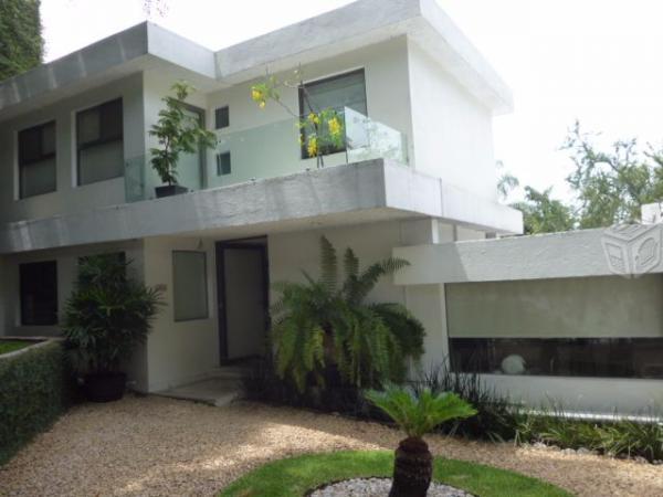 Preciosa y Moderna casa en Palmira privada cerrada