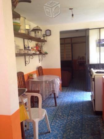 SE VENDE CASA CON LOCAL COMERCIAL