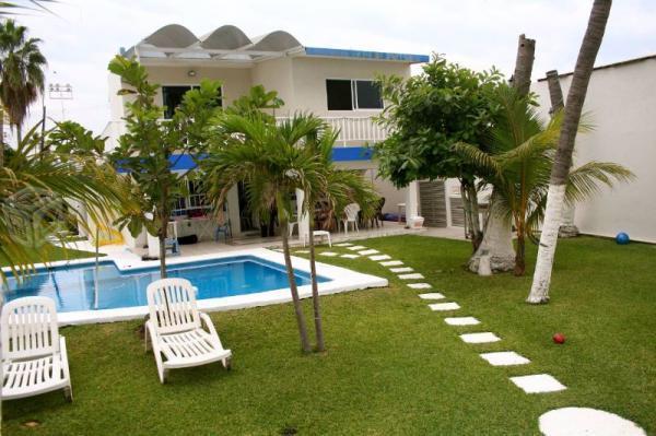 Casa en acapulco playa amplio jardin alberca