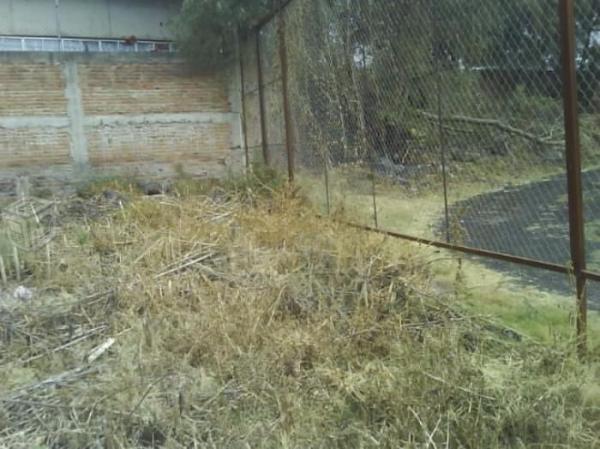 Se vende terreno en