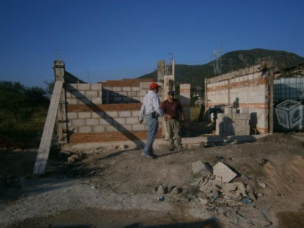 Casa nueva con 140 mts de terreno