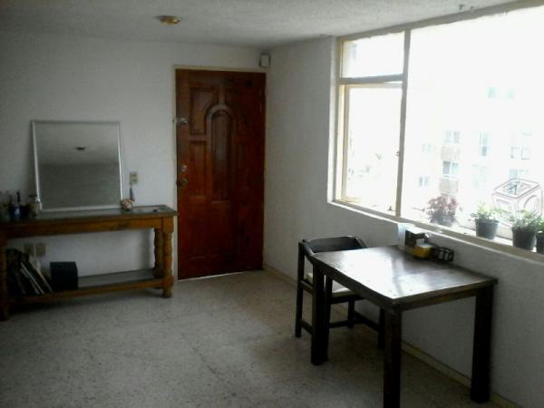 Comparto departamento av. patria y lopez mateos