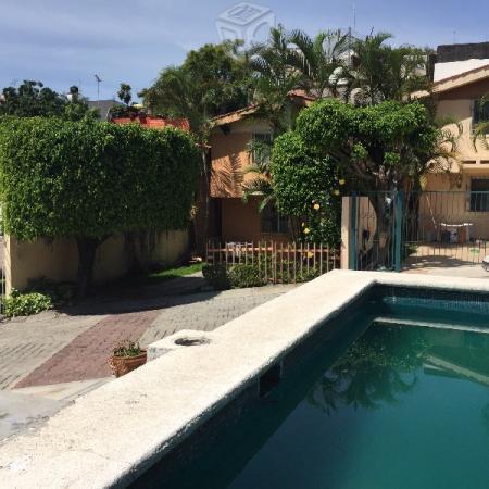 OPORTUNIDAD CÉNTRICA CASA EN CONJUNTO
