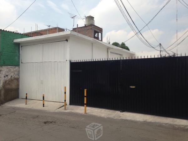 Bodega cerca de Hospital de Pemex y Tezozomoc