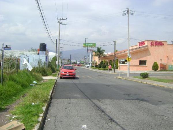 Terreno cerca del porton y zona comercial