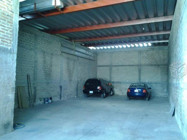 Bodega de 182m2 en renta. A 1 cuadra de Periférico