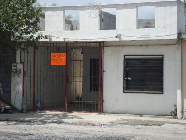 Casa en av. principal para vivir o negocio barata