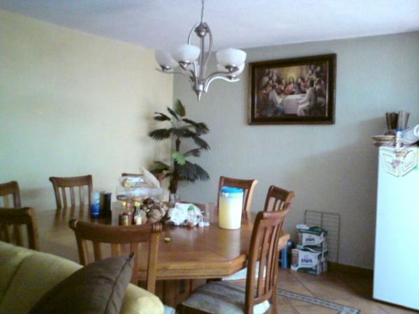 Casa con amplios espacios, todo lo que necesitas
