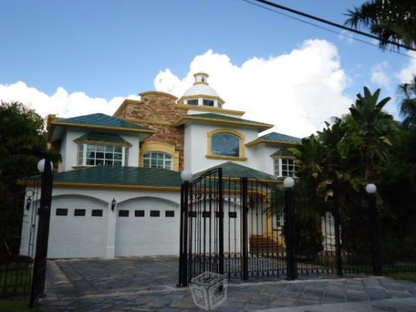 Residencia lujo alberca y jardín campestre cancun