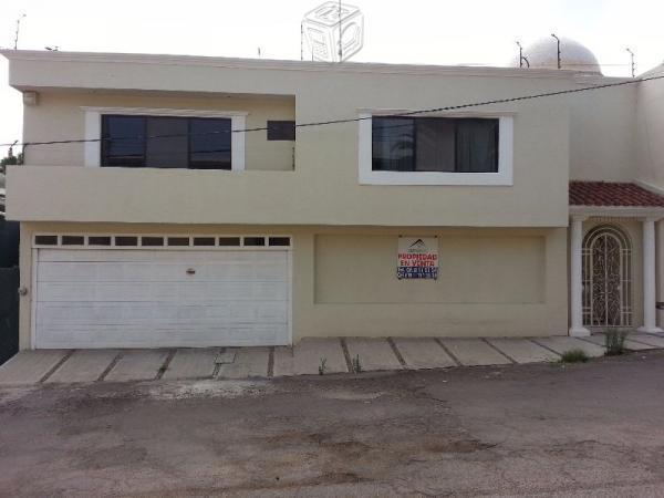 Residencia en Lomas del Parque