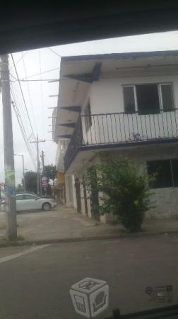 Venta de casa con salon en av.cuahutemoc