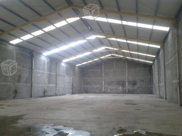 Bodega Cerca de Legaria 1800 m2