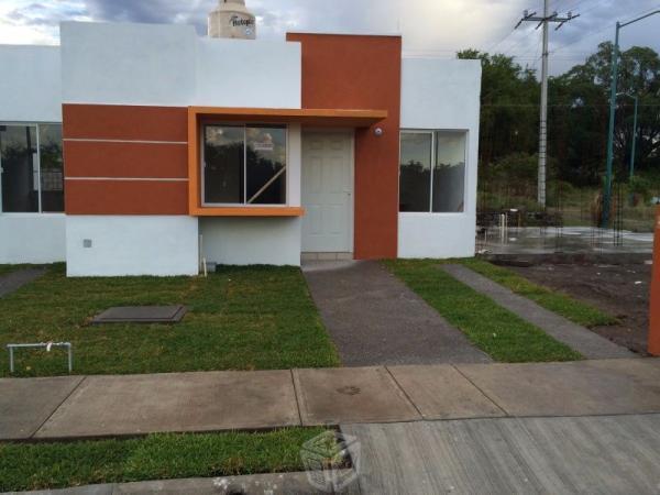 Bonita casa en venta en fracc, el prado