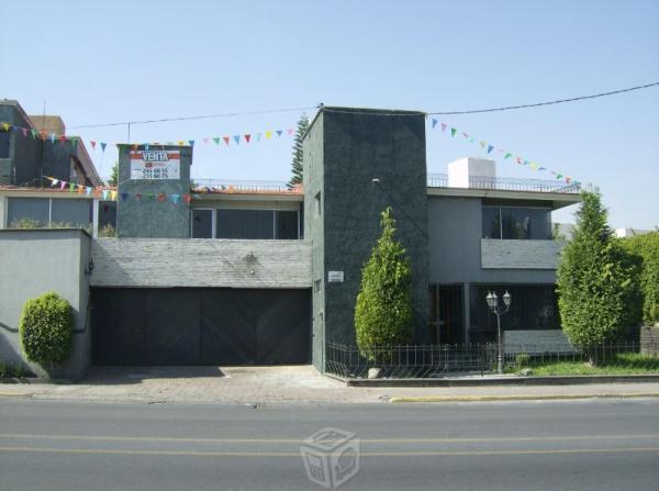 Residencia circuito Juan Pablo II, frente P. Solé