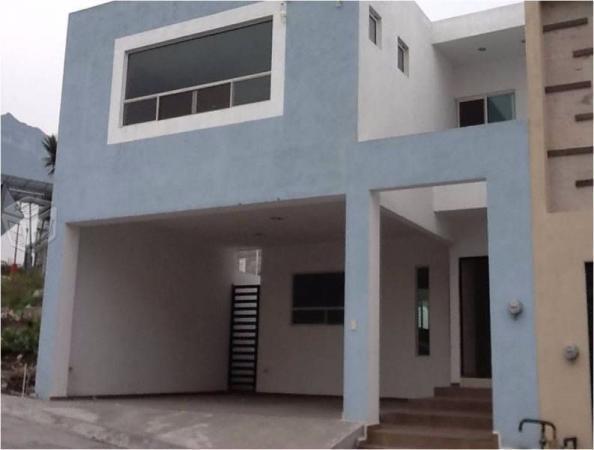 Casa en venta en Col. Cumbres Elite 8