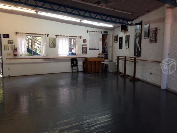 Renta de salón de danza