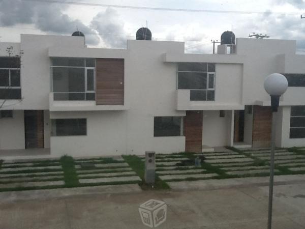 Excelente Residencia en zona urbana 3 rec.EN PRIV