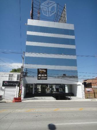 Edificio en Venta Zona 31 Poniente y Volcanes