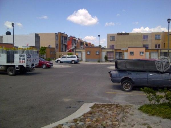 HACIENDA LOS PORTONES (atras de la nissan)