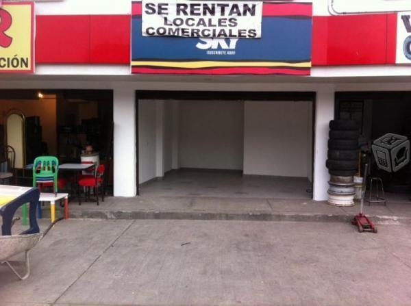 Se renta Local en zona comercial