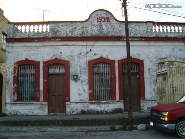 Casa antigua excelente ubicacion