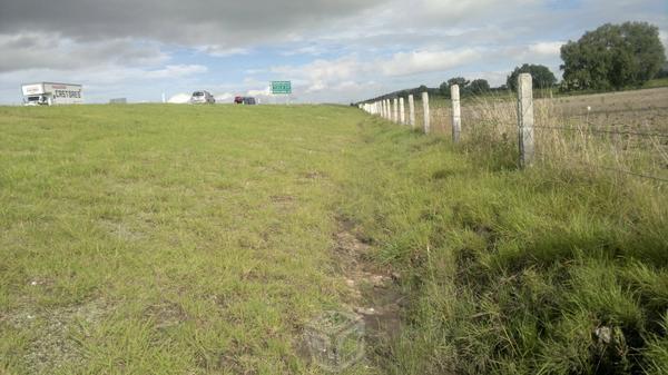 Terreno a pie de autopista arco norte