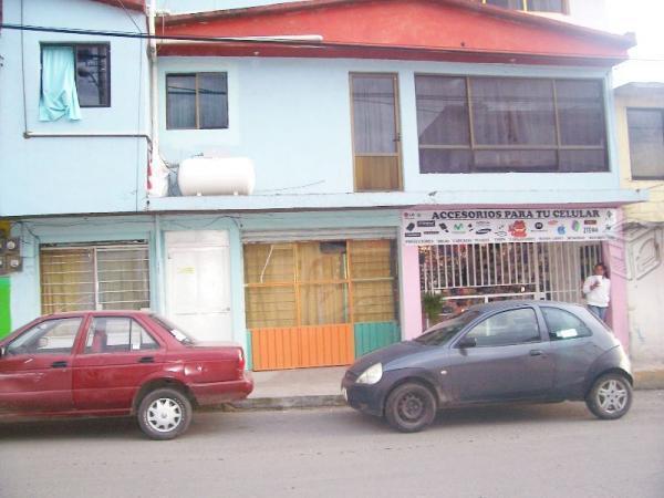 Recamara amueblada a 10min de la quebrada independ