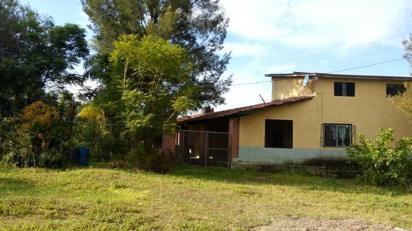 Maravillosa casa de campo en jardines de la calera