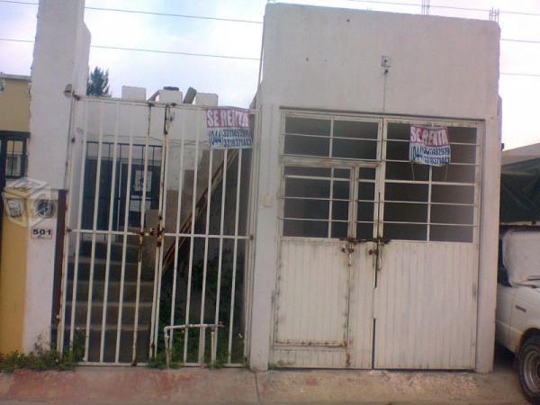 Renta casa en la calle hacienda de san edgar 501
