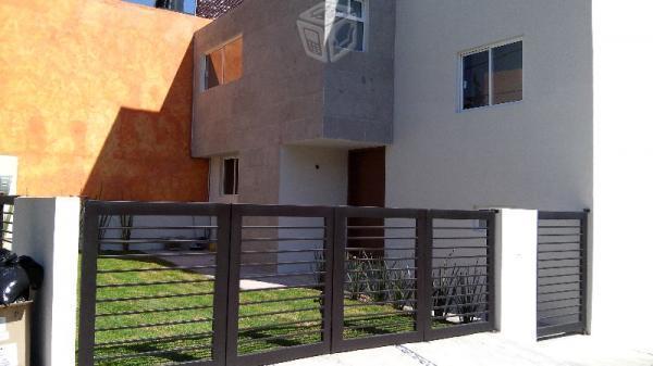 Casa recien remodelada en lomas de santa cruz