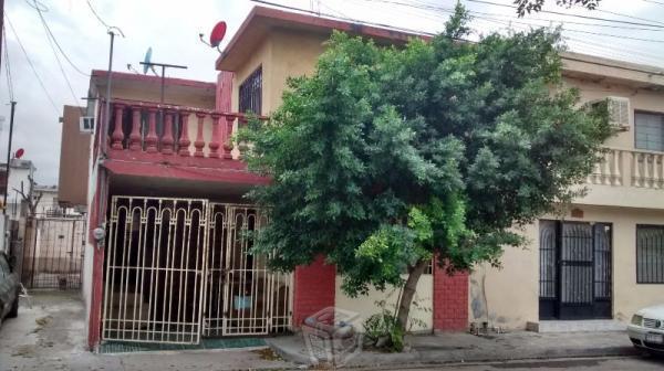 En venta casa en colonia Fresnos