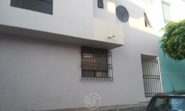 Casa recien remodelada lomas del marmol 3ra seccio