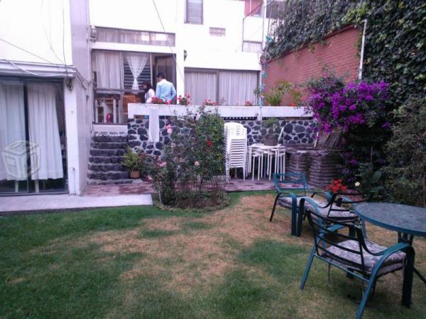 Casa de 5 recamaras por Insurgentes-terreno 600m²