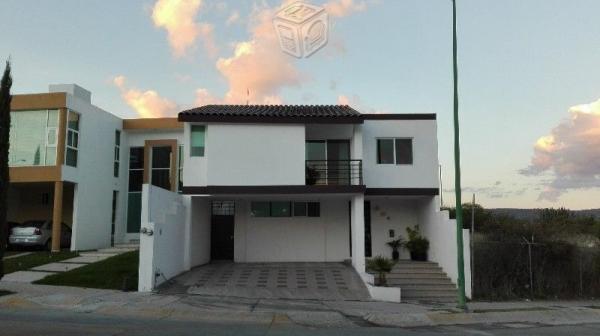 Casa en venta en Fracc residencial Porta Fontana