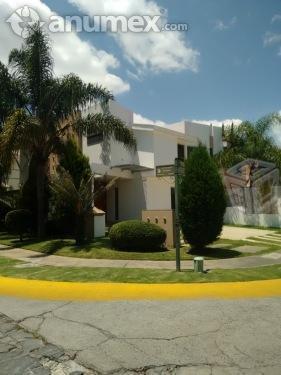 Casa en Renta Jardin Real Amplia