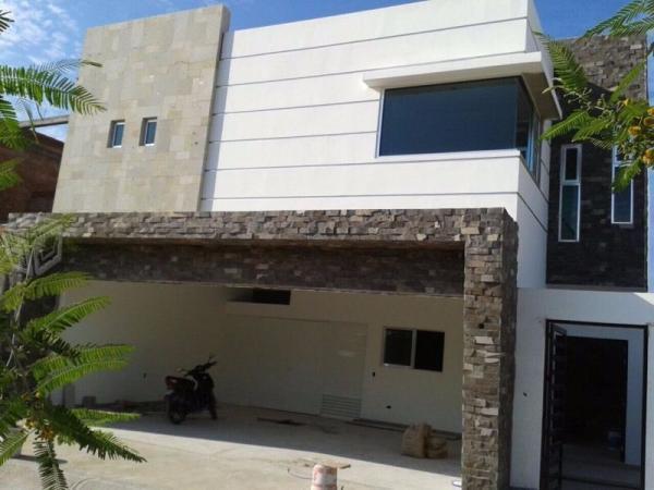 Hermosa Casa en Venta Sabalo Country