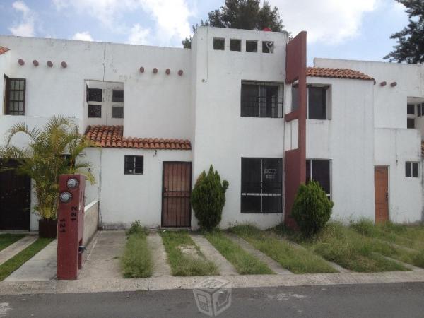 Rento casa en Altus Bosques