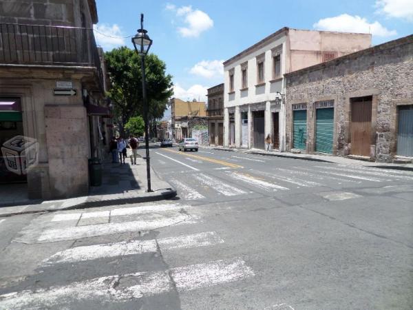 Amplia casa a solo unas cuadras de Catedral