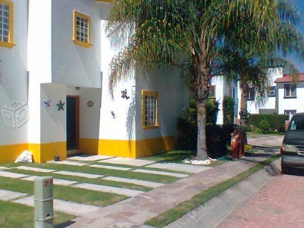 Renta Casa Amueblada SJR