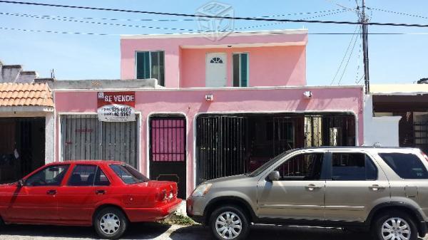 Se vende casa brisas de 4 recamaras por macroplaza