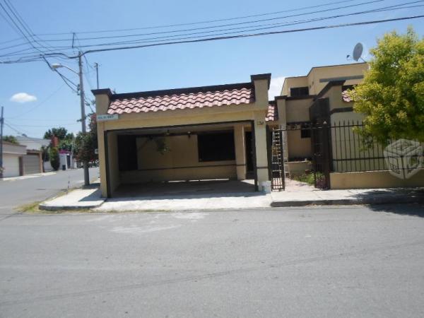 Casa esquina al norte real de peña una planta