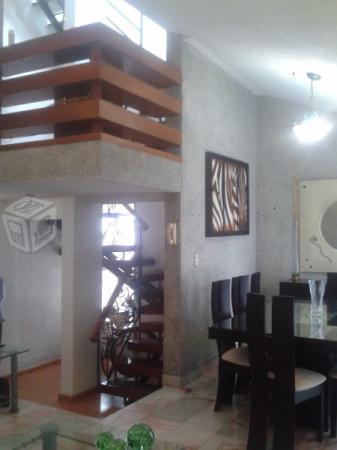 Casa en venta en echegaray (sala tv y estudio)