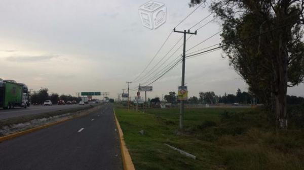 Terreno 3 hectáreas a pie de carretera méxico-qro